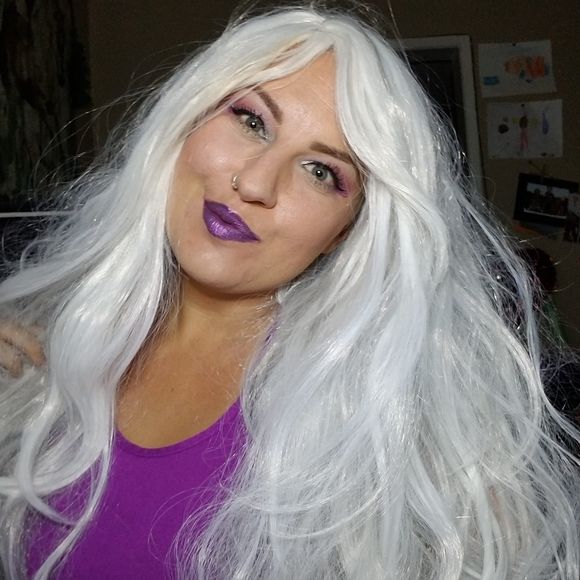 Meet your Posher, Stephanie - Picture 1 of 1